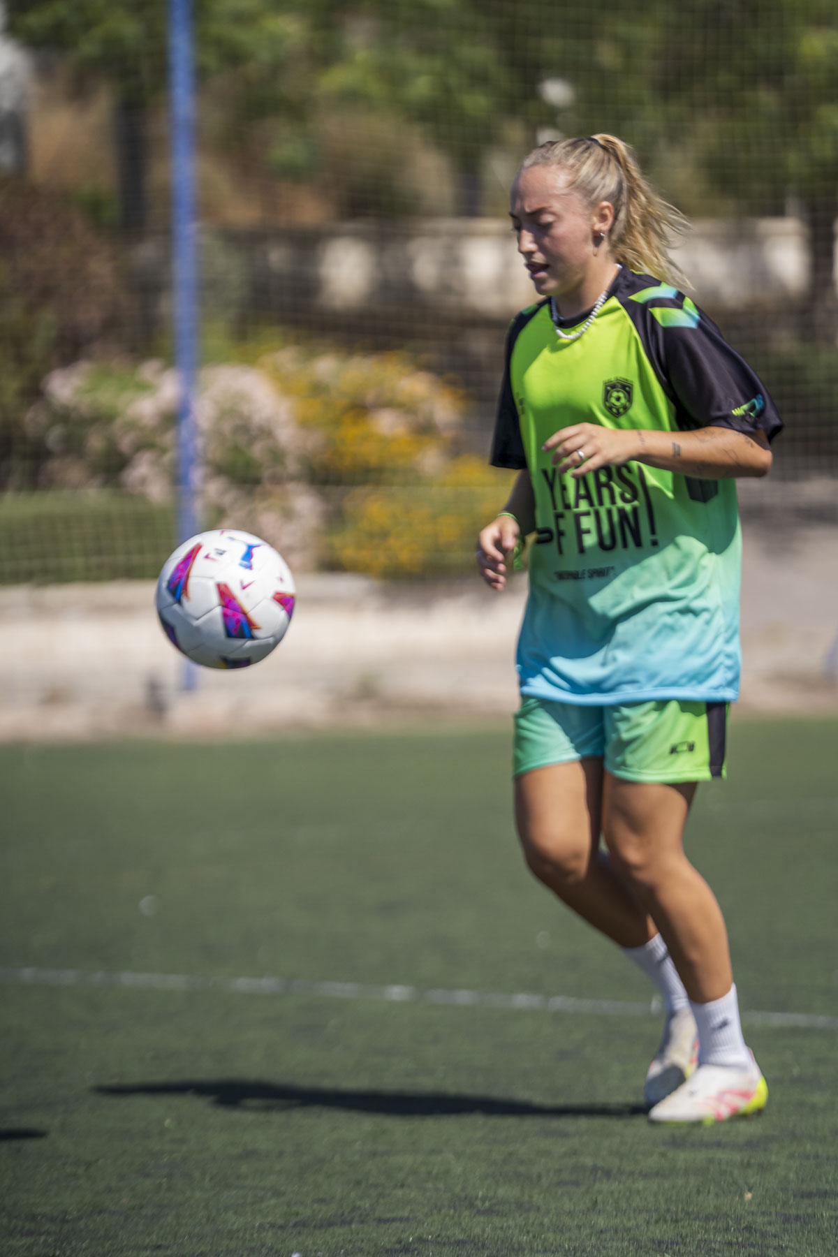 FOOTBALL GIRLS